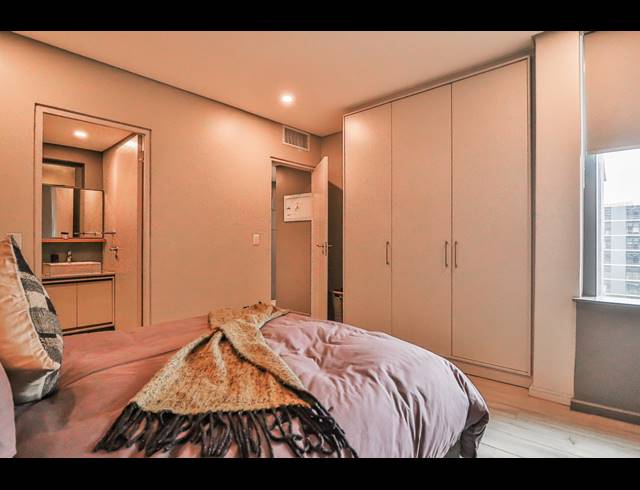 2 BEDROOM APARTMENT FOR SALE IN UMHLANGA RIDGE